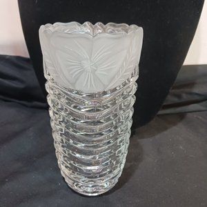Anne Hutte crystal vase